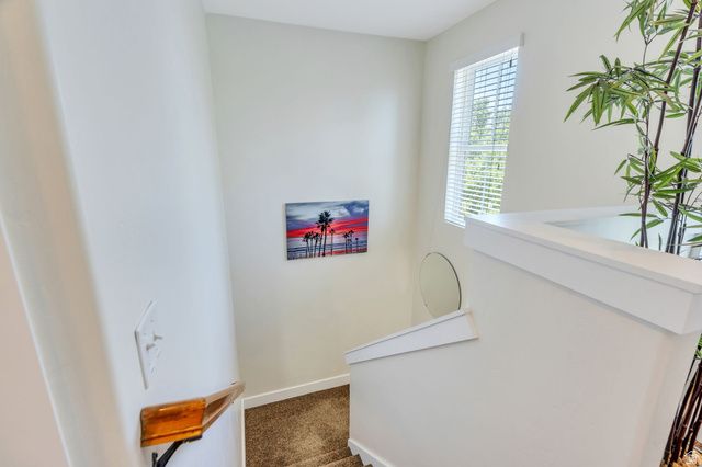 10426 S MILLERTON DR, South Jordan, UT 84009
