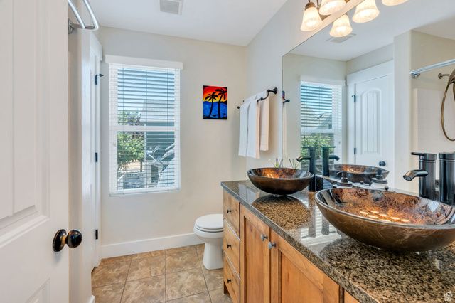 10426 S MILLERTON DR, South Jordan, UT 84009