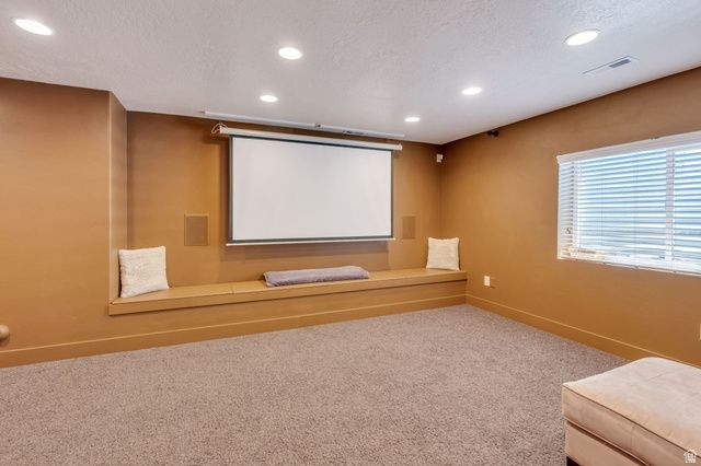 10426 S MILLERTON DR, South Jordan, UT 84009