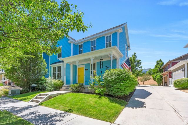 10426 S MILLERTON DR, South Jordan, UT 84009