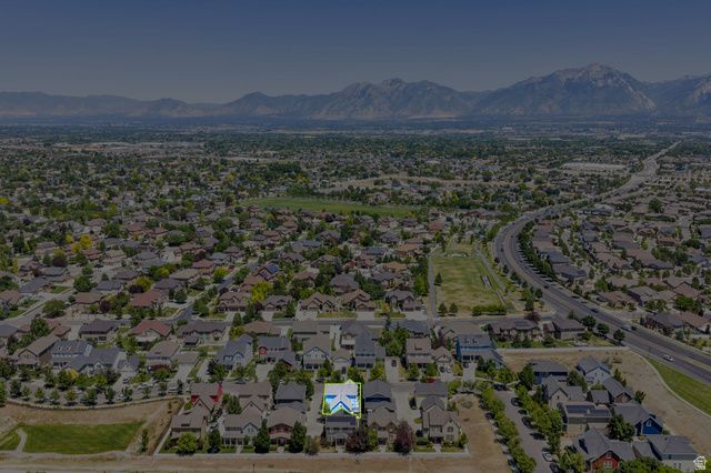 10426 S MILLERTON DR, South Jordan, UT 84009