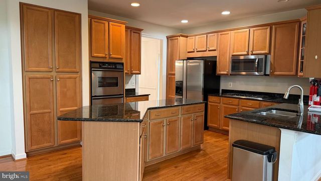 12525 CERROMAR PL, Fairfax, VA 22030