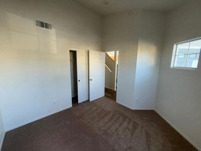 1061 Kensington Way, Salinas, CA 93906
