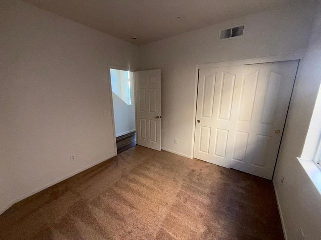 1061 Kensington Way, Salinas, CA 93906