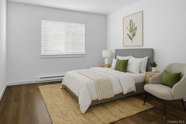 401 Cabot Court E, Saint James, NY 11780