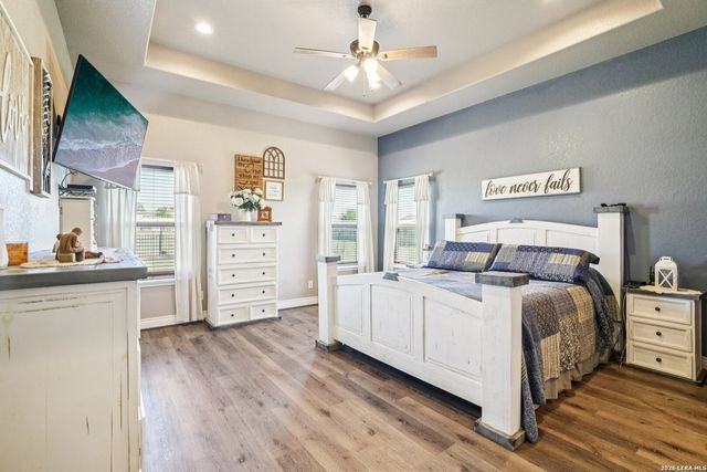 121 WESTFIELD LNDG, La Vernia, TX 78121