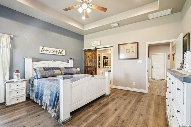 121 WESTFIELD LNDG, La Vernia, TX 78121