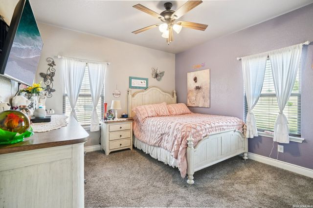 121 WESTFIELD LNDG, La Vernia, TX 78121