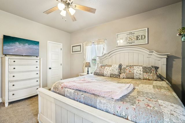 121 WESTFIELD LNDG, La Vernia, TX 78121