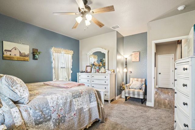 121 WESTFIELD LNDG, La Vernia, TX 78121