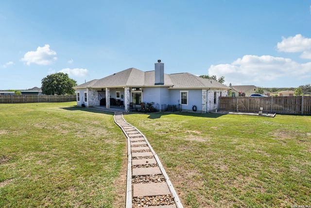 121 WESTFIELD LNDG, La Vernia, TX 78121