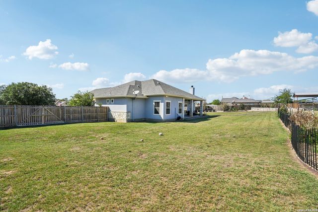 121 WESTFIELD LNDG, La Vernia, TX 78121
