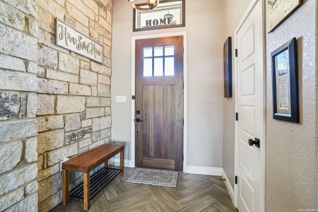 121 WESTFIELD LNDG, La Vernia, TX 78121