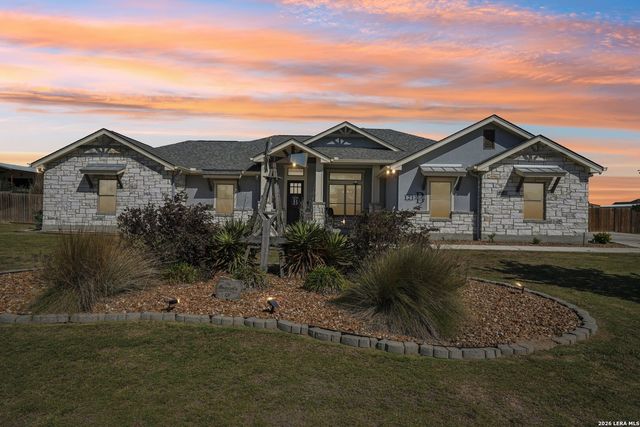 121 WESTFIELD LNDG, La Vernia, TX 78121