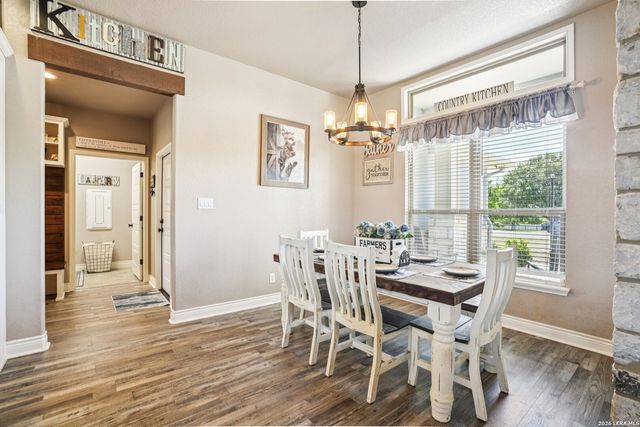 121 WESTFIELD LNDG, La Vernia, TX 78121