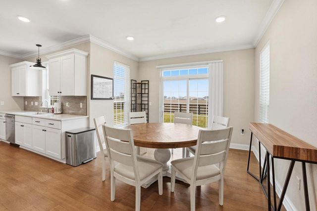 1539 Miller COURT, Oconomowoc, WI 53066