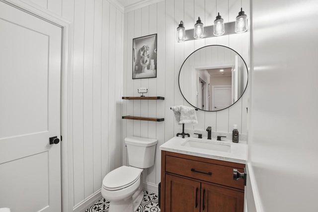 1539 Miller COURT, Oconomowoc, WI 53066