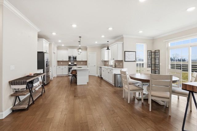 1539 Miller COURT, Oconomowoc, WI 53066