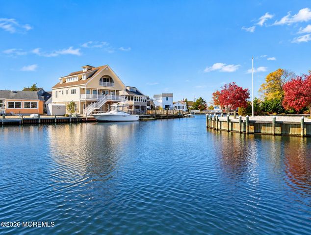 46 Longpoint Drive, Brick, NJ 08723