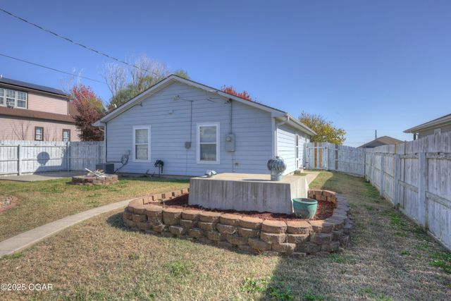 2212 Kentucky Avenue, Joplin, MO 64804