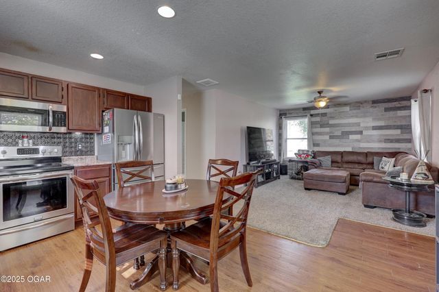 2212 Kentucky Avenue, Joplin, MO 64804