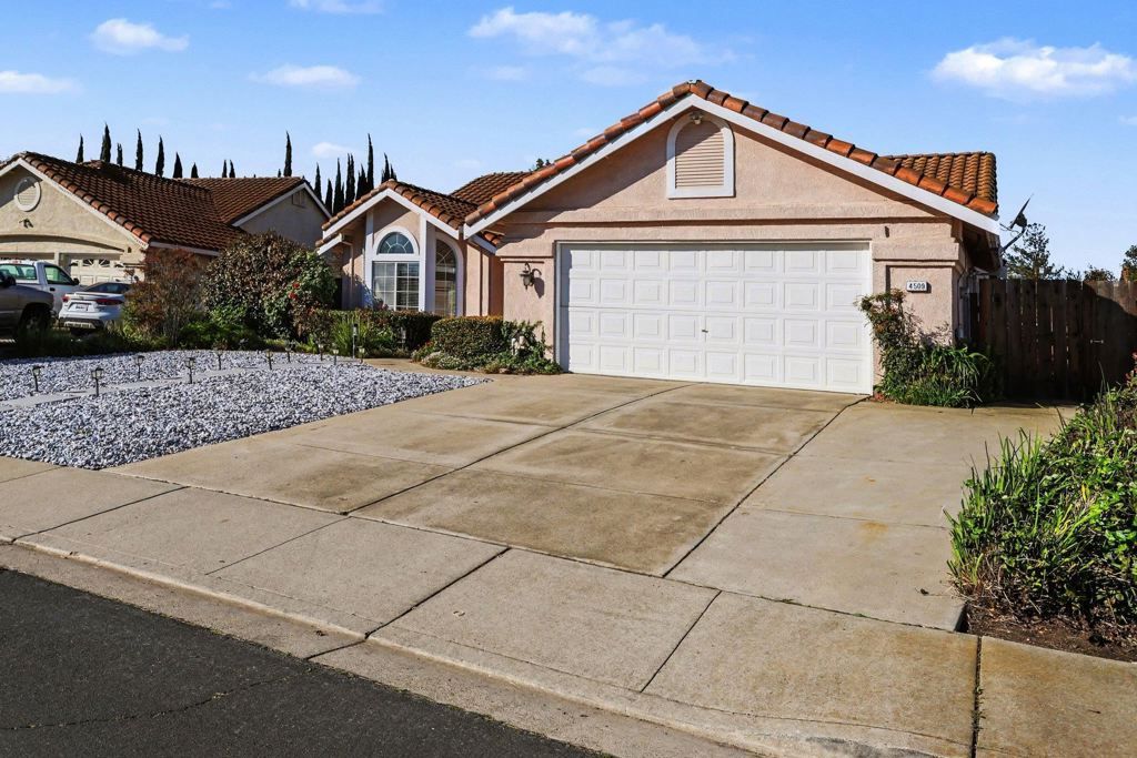 Image 4 of property listing at 4509 4509 La Casa Ct, Oakley, CA 94561