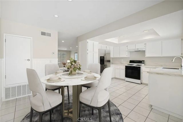 711 Santa Rosa Court, San Dimas, CA 91773