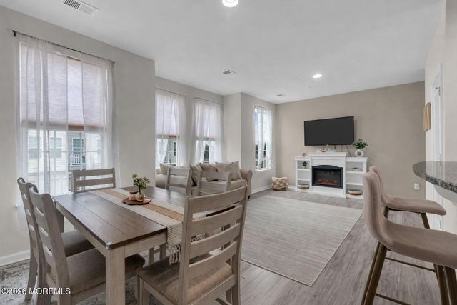 14 Kyle Drive, Tinton Falls, NJ 07712