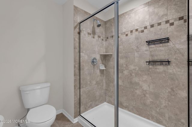 14 Kyle Drive, Tinton Falls, NJ 07712