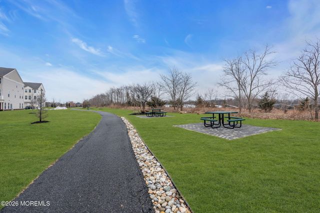 14 Kyle Drive, Tinton Falls, NJ 07712