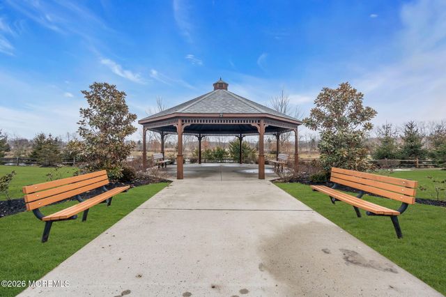 14 Kyle Drive, Tinton Falls, NJ 07712