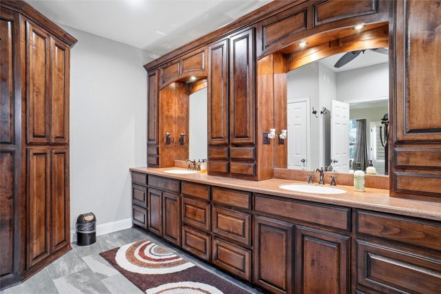 4137 Lampton Court, Fort Worth, TX 76262