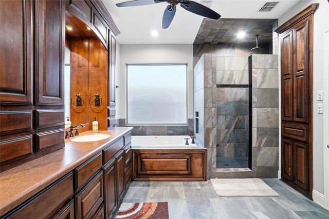 4137 Lampton Court, Fort Worth, TX 76262