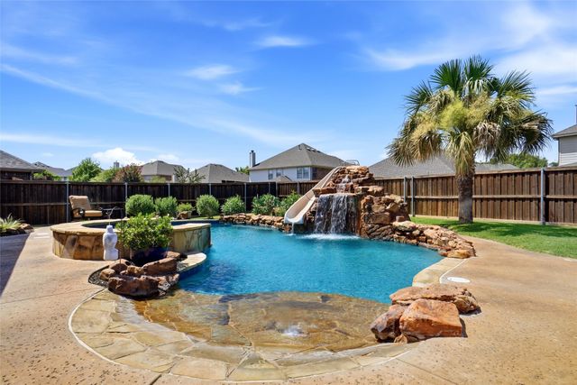 4137 Lampton Court, Fort Worth, TX 76262