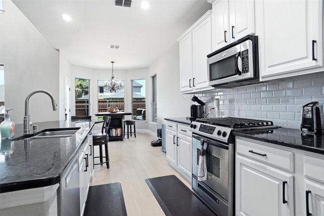 4137 Lampton Court, Fort Worth, TX 76262