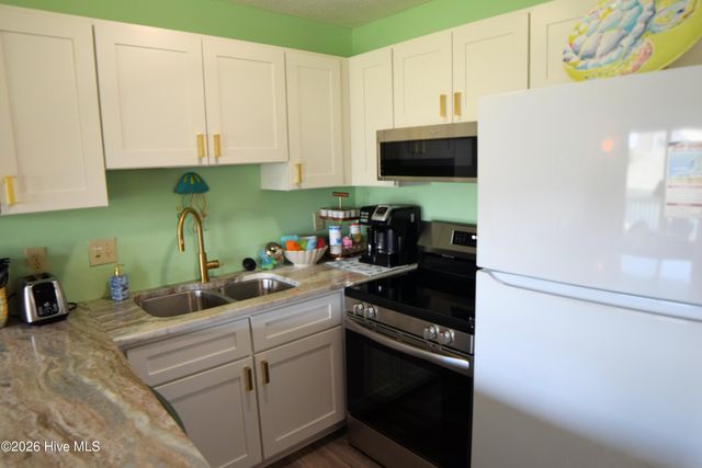 9201 Coast Guard Road H204, Emerald Isle, NC 28594