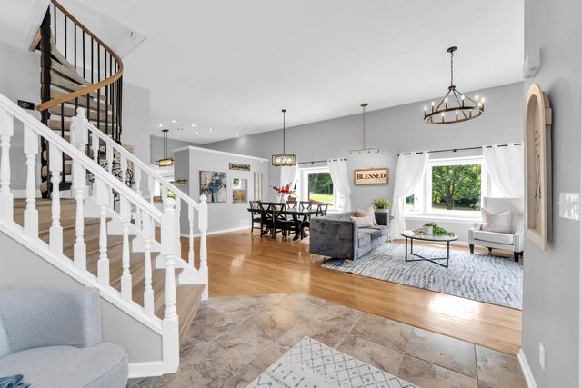 S83W24455 Artesian AVENUE, Mukwonago, WI 53149