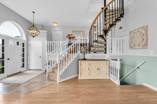 S83W24455 Artesian AVENUE, Mukwonago, WI 53149