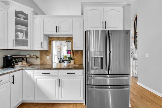 S83W24455 Artesian AVENUE, Mukwonago, WI 53149