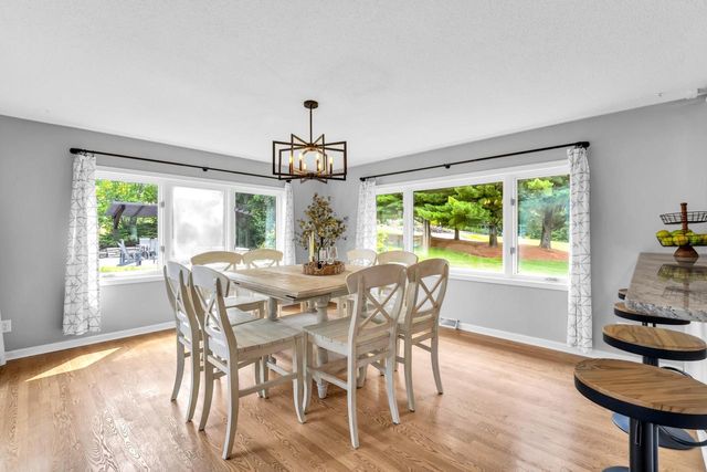S83W24455 Artesian AVENUE, Mukwonago, WI 53149