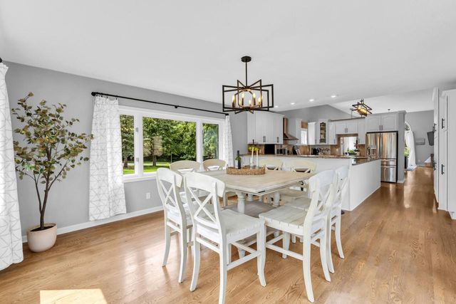 S83W24455 Artesian AVENUE, Mukwonago, WI 53149