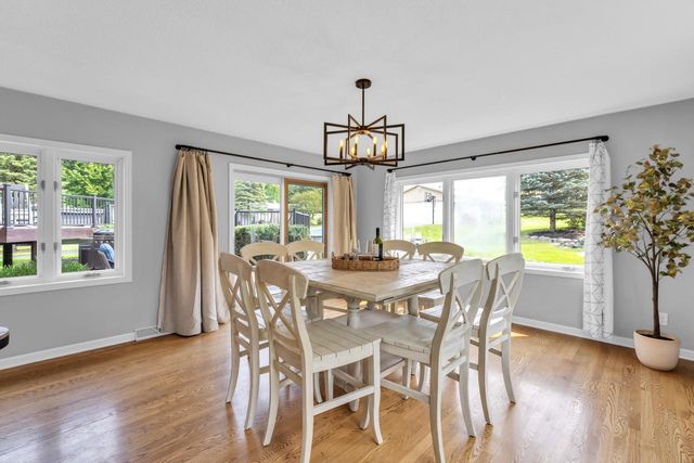 S83W24455 Artesian AVENUE, Mukwonago, WI 53149