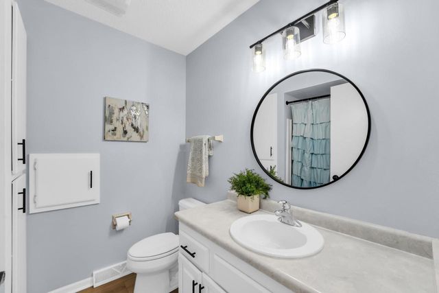 S83W24455 Artesian AVENUE, Mukwonago, WI 53149