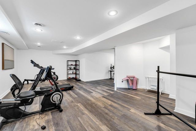 S83W24455 Artesian AVENUE, Mukwonago, WI 53149