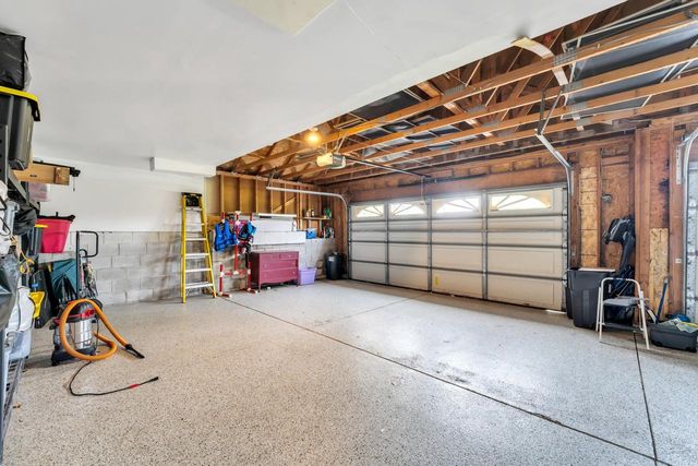 S83W24455 Artesian AVENUE, Mukwonago, WI 53149
