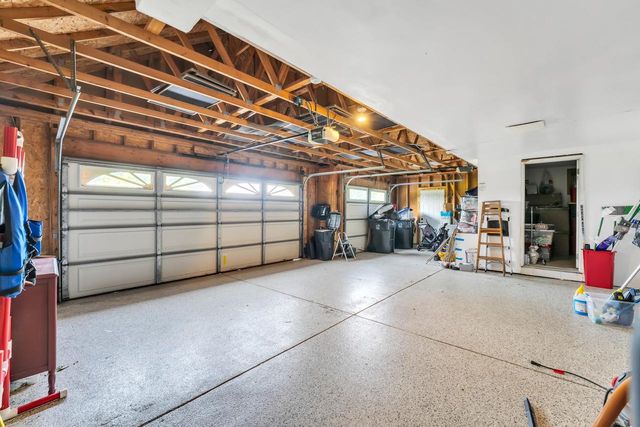 S83W24455 Artesian AVENUE, Mukwonago, WI 53149