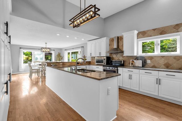 S83W24455 Artesian AVENUE, Mukwonago, WI 53149