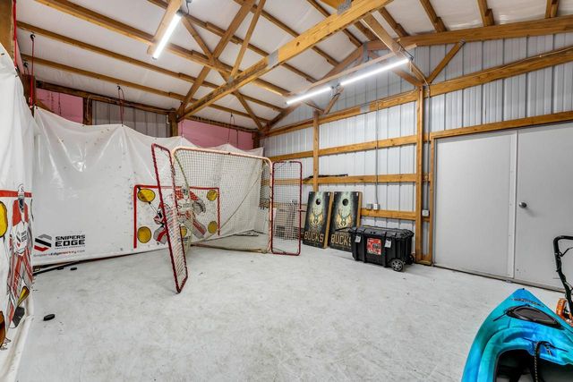 S83W24455 Artesian AVENUE, Mukwonago, WI 53149
