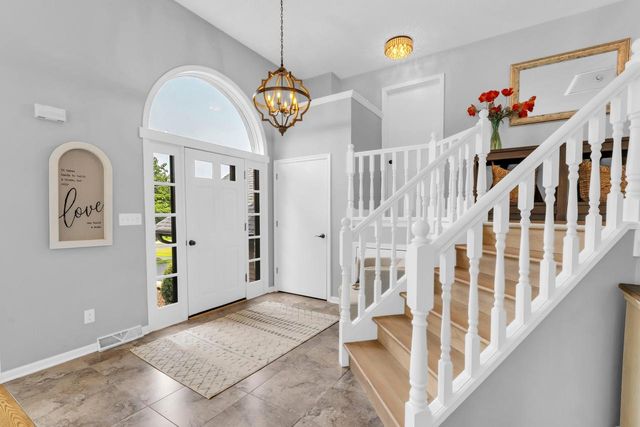 S83W24455 Artesian AVENUE, Mukwonago, WI 53149