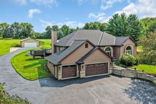S83W24455 Artesian AVENUE, Mukwonago, WI 53149